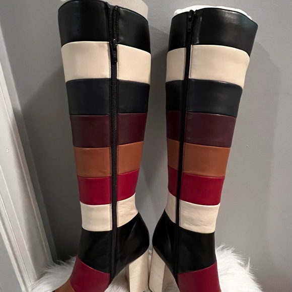 HOST PICK‼️Valentino Garavani Leather Color-Bloc Knee-Hi Boot - Picture 13 of 16